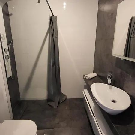 Pod Debowcem - Starzynskiego Valley *